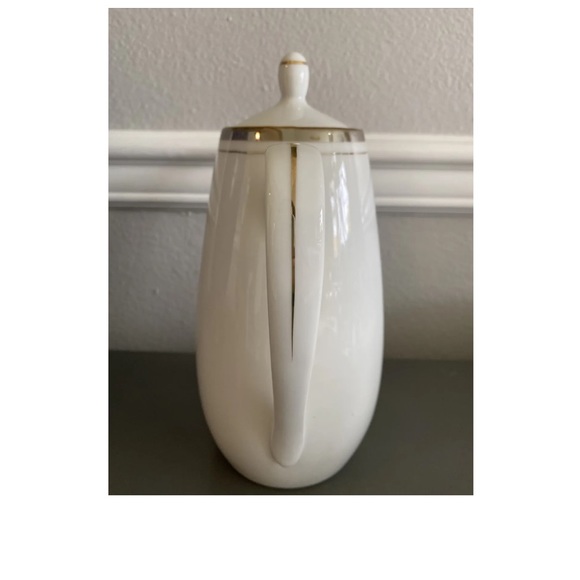 Royalton China Translucent Porcelain Golden Elegance Coffee Pot - Picture 4 of 9